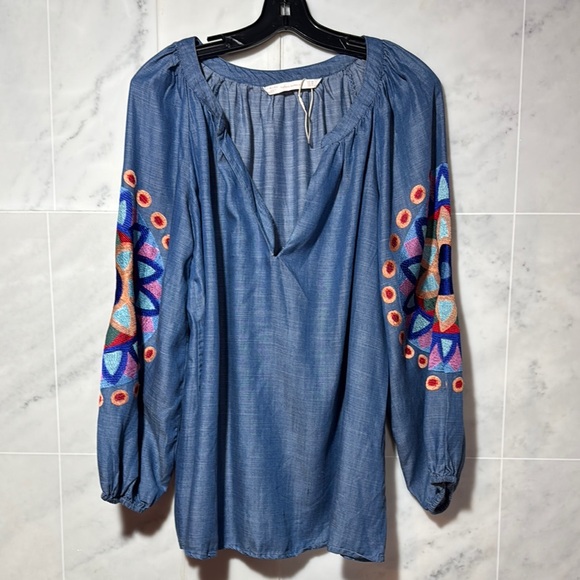 Zara Tops - Zara Women's Embroidered Sleeves Tunic Top in Chambray Size XS
